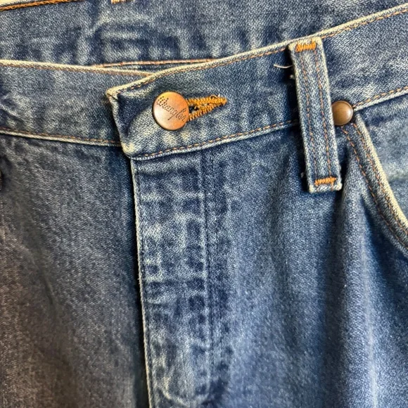 Wrangler Jeans - Picture 2 of 5